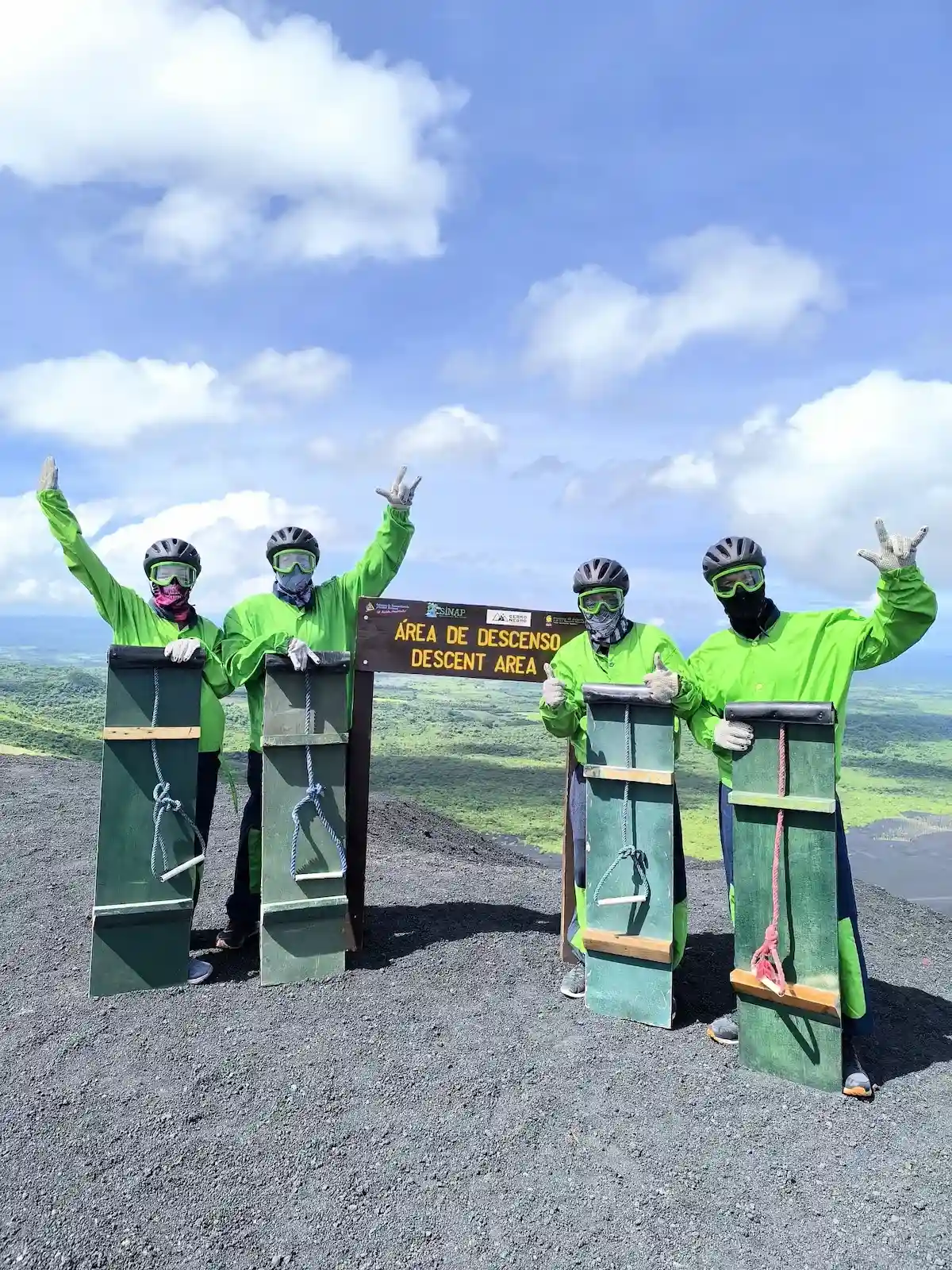 Volcan Cerro Negro Boarding